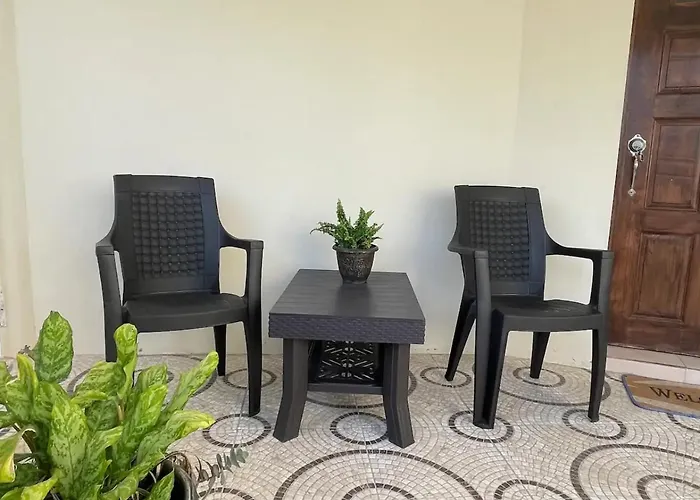 Skyline Suites, Breathtaking Mountains & City View Apts