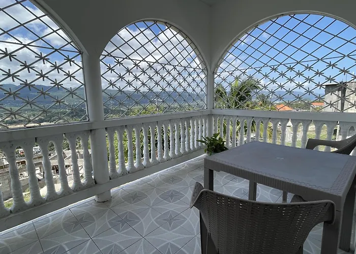 Skyline Suites, Queen, Ocean Views Condo