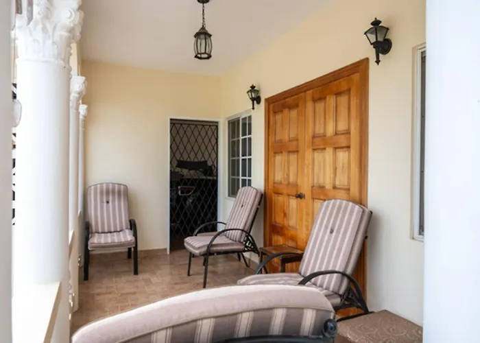 Rosewood Villa